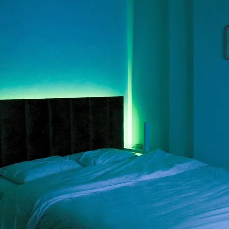 Center 4 - Way * 地拉那