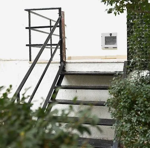 Center 4 - Way 公寓