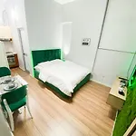 Center 4 - Way דירה