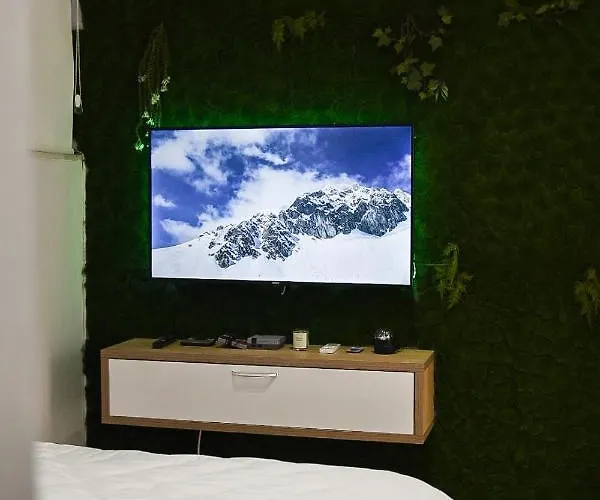 Center 4 - Way Apartmán Tirana